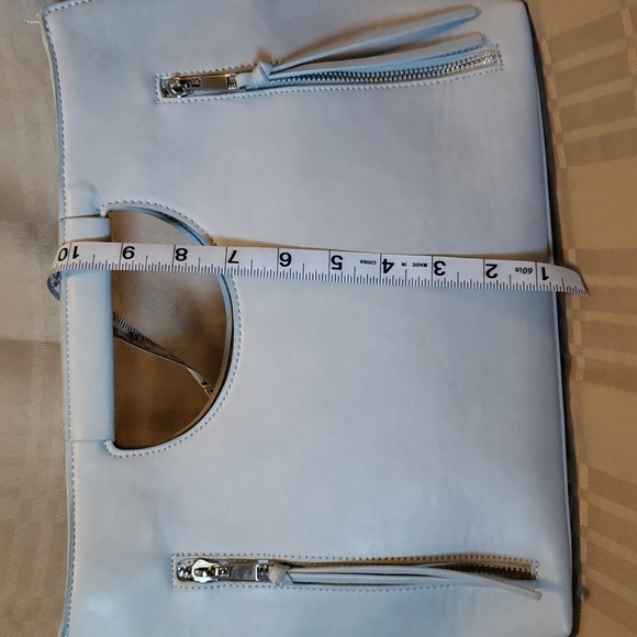 Grey Vegan Leather Clutch (bin 5) - Picture 2 of 4